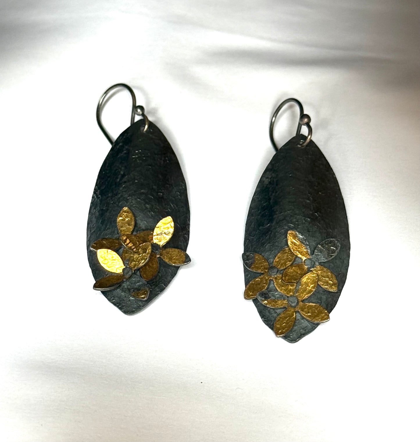 Keumboo Flower Earrings