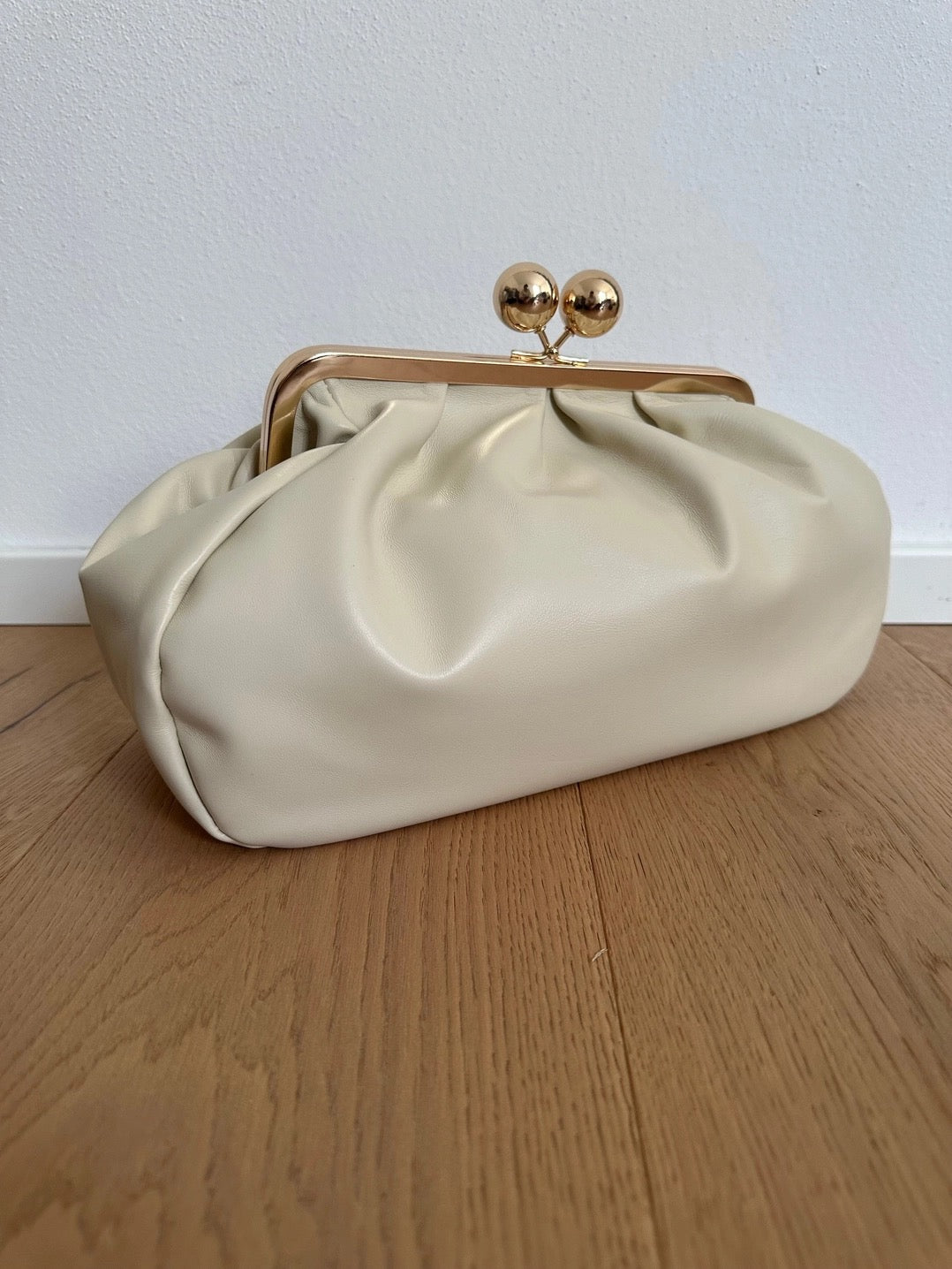 Pasticcino Clutch Bag Cream
