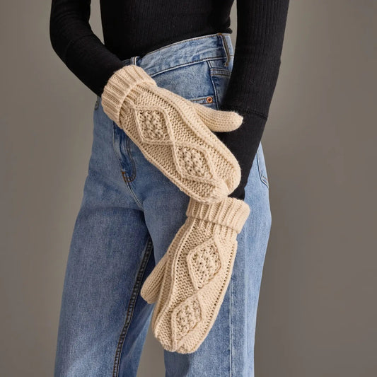 Beige Cable Mittens