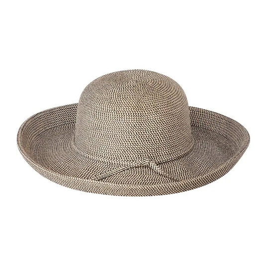 Soft Paper Braid Hat