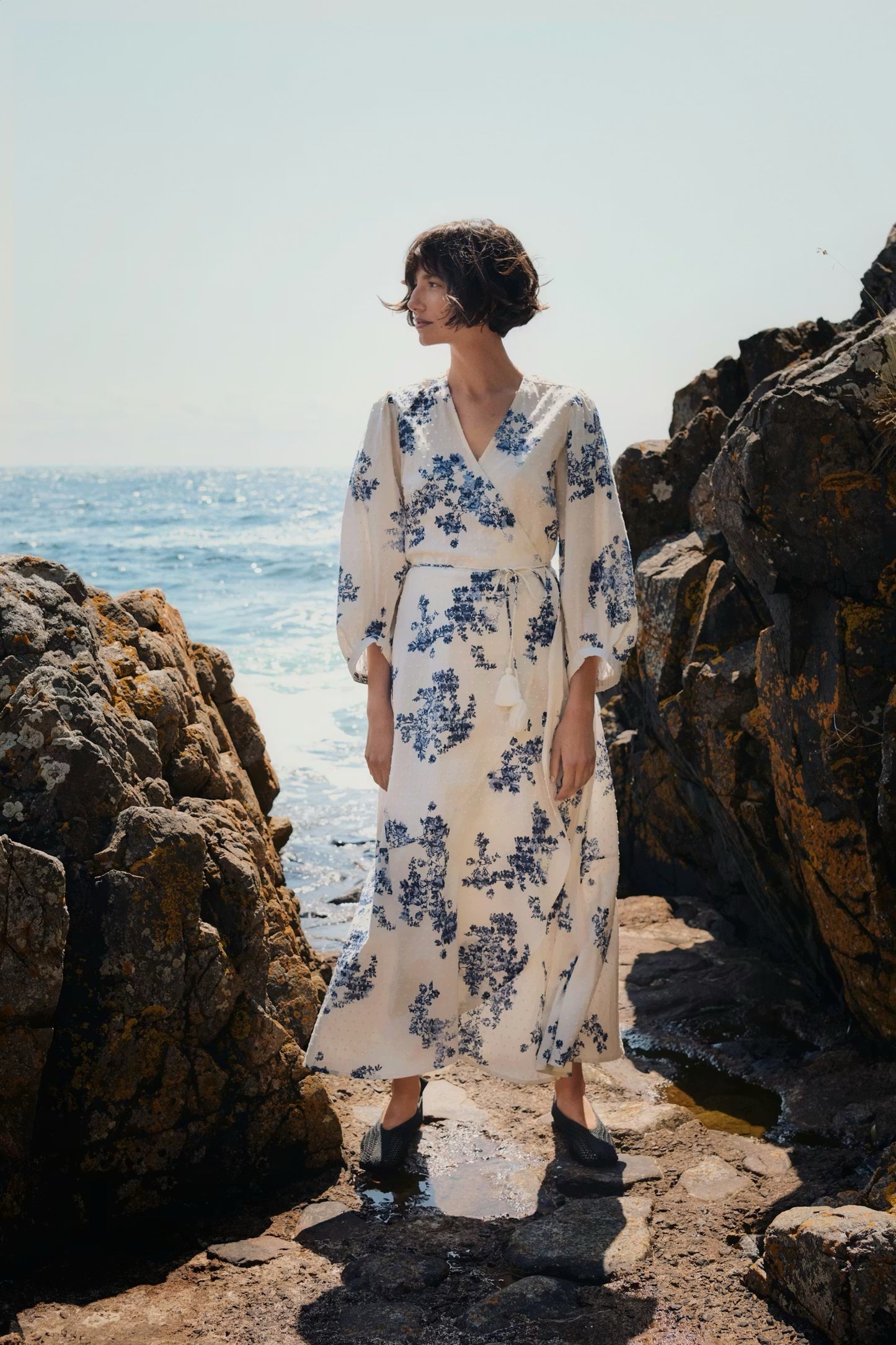 Alya Wrap Dress Blue Flower