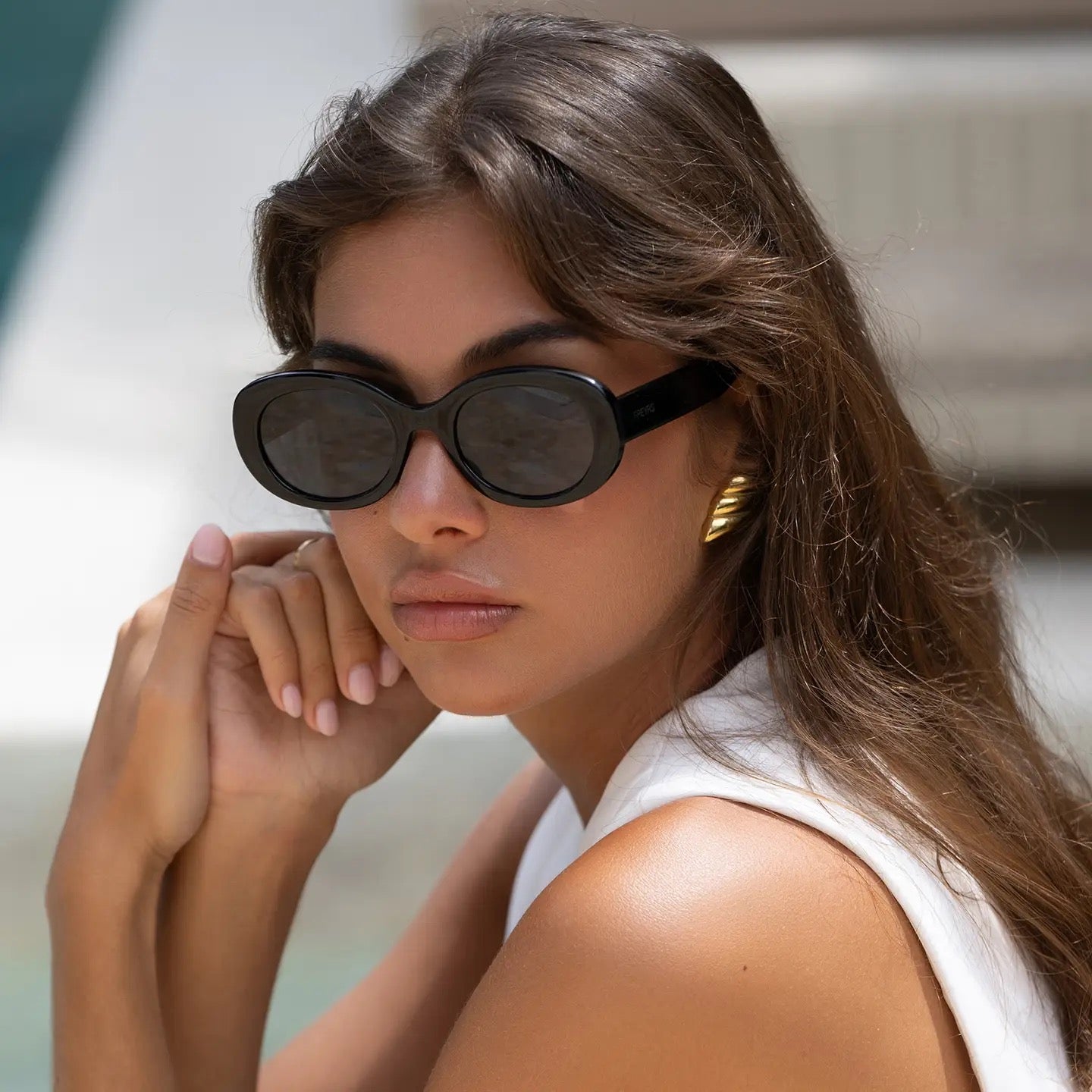 Aria Black Oval Sunglasses